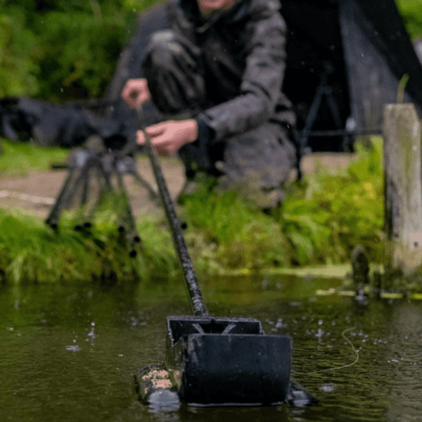 Nash Bushwhacker 15m Baiting Pole System – AUTO DRAW